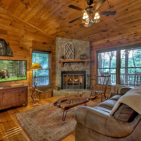 Bearfoot Ridge Wood-Burning Fireplace Cozy Hot Tub Serene Views Ellijay Esterno foto