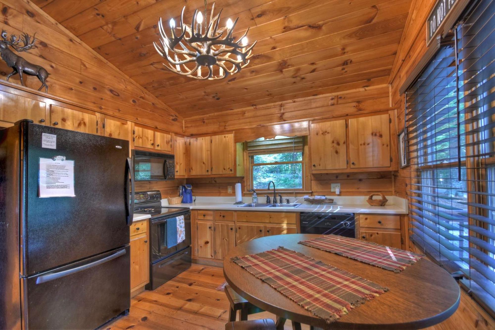 Bearfoot Ridge Wood-Burning Fireplace Cozy Hot Tub Serene Views Ellijay Esterno foto
