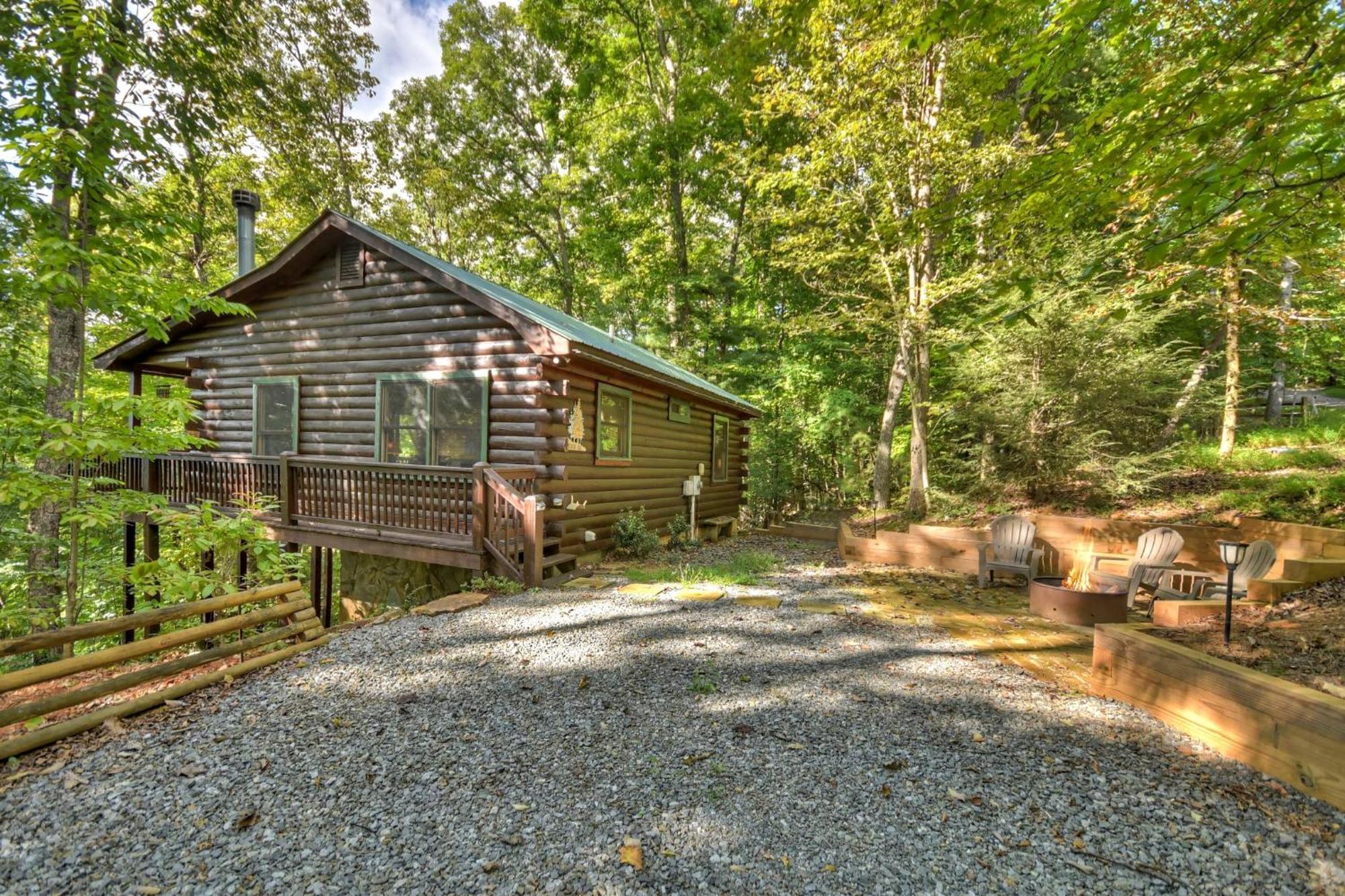 Bearfoot Ridge Wood-Burning Fireplace Cozy Hot Tub Serene Views Ellijay Esterno foto