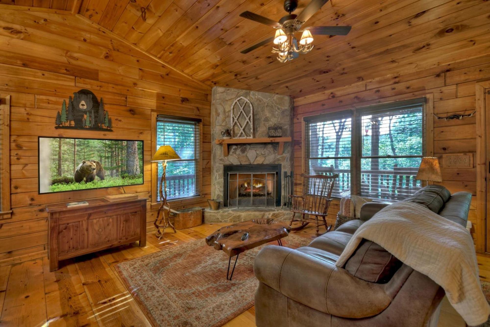 Bearfoot Ridge Wood-Burning Fireplace Cozy Hot Tub Serene Views Ellijay Esterno foto