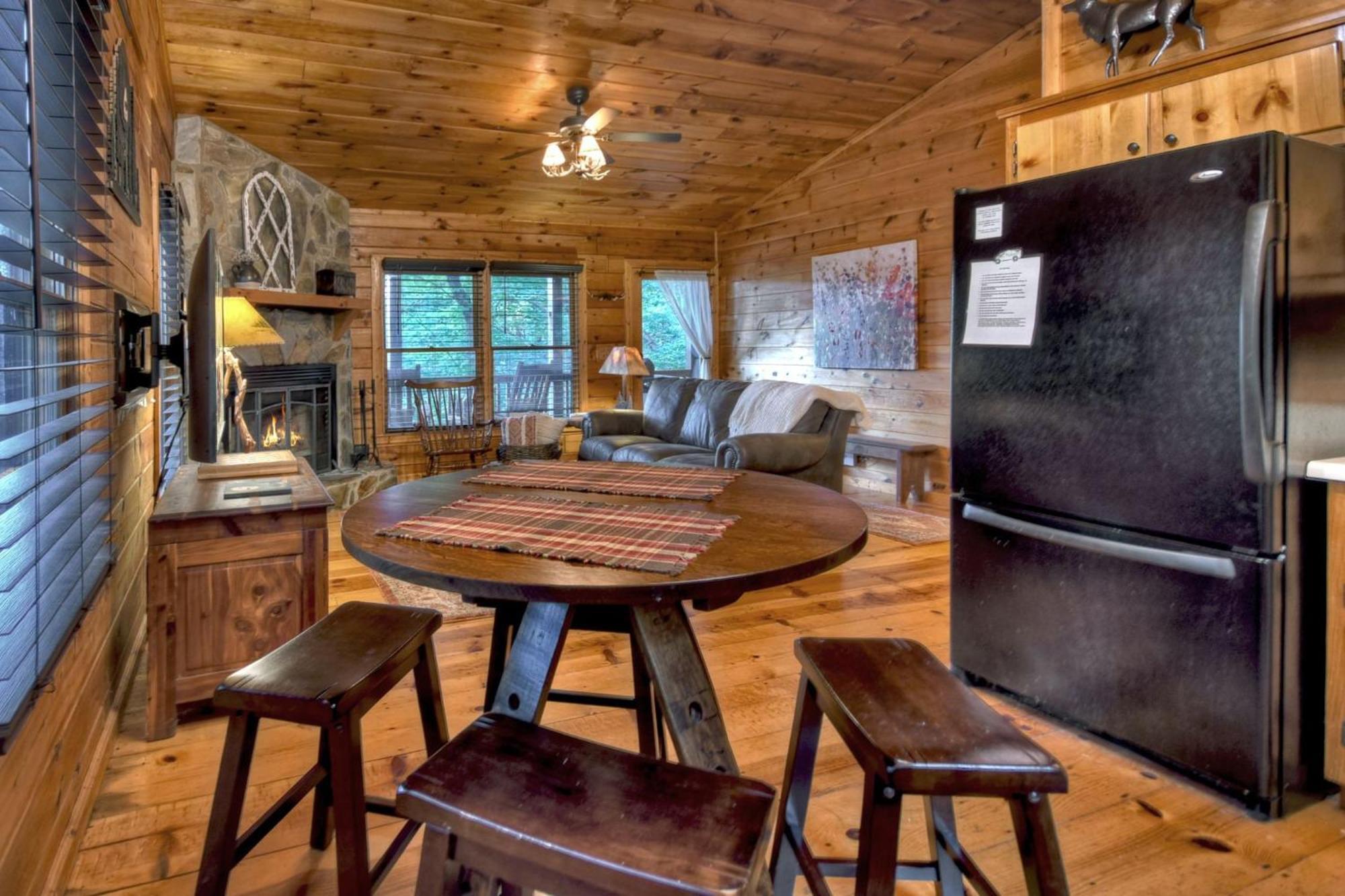 Bearfoot Ridge Wood-Burning Fireplace Cozy Hot Tub Serene Views Ellijay Esterno foto